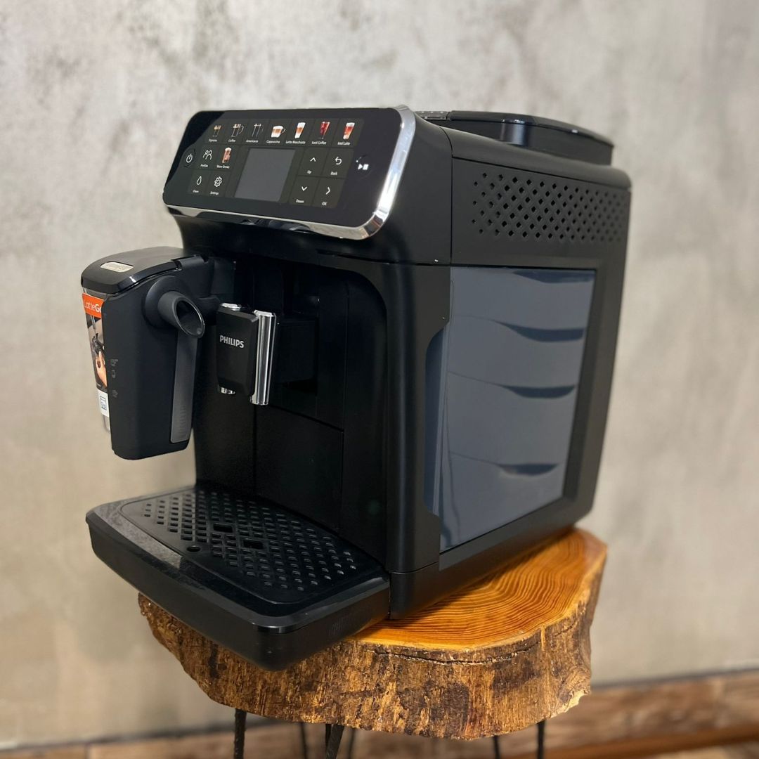 13.-Philips-EP5500-Iced-Coffee-1.jpg